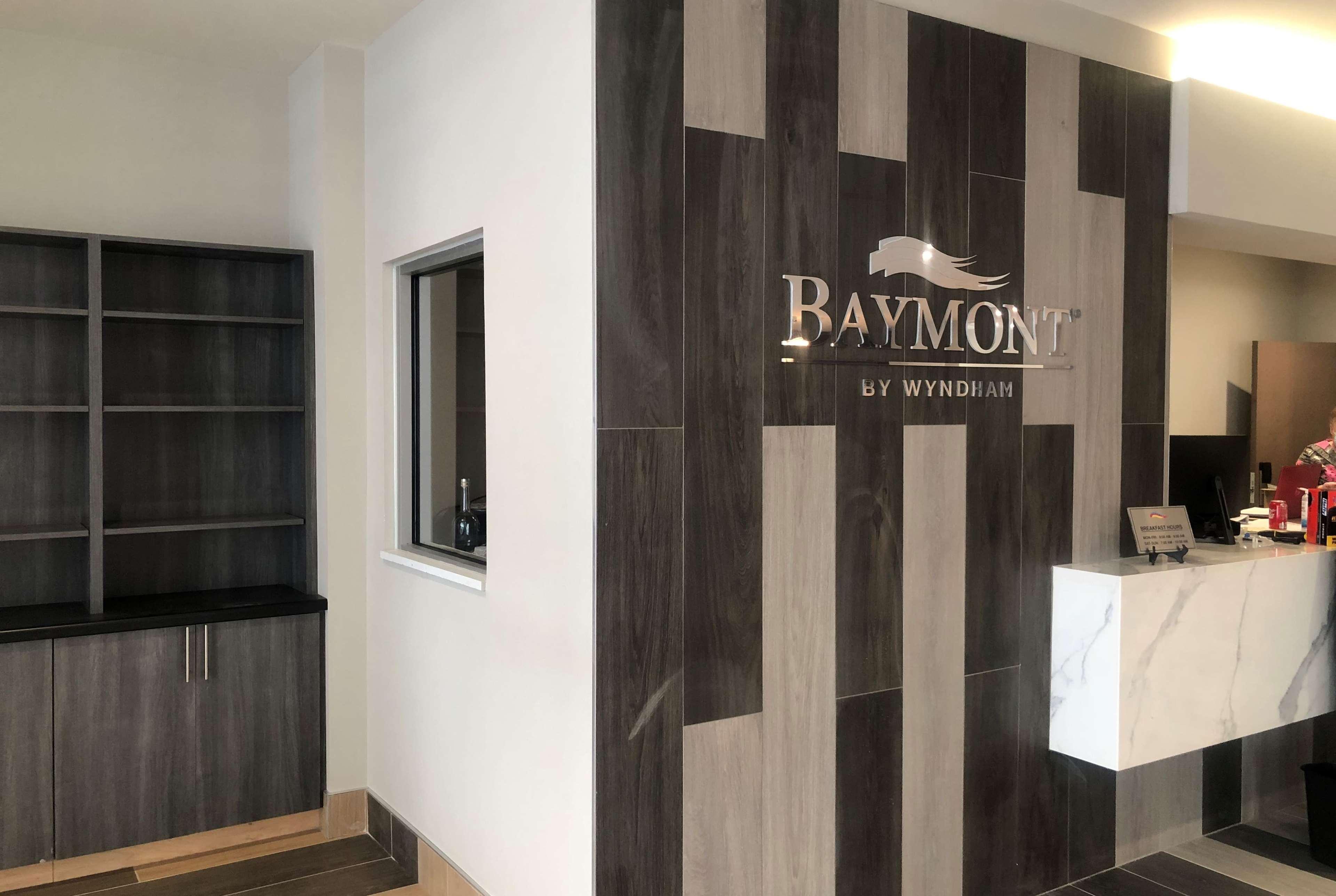 Hotel Baymont By Wyndham Madison Extérieur photo